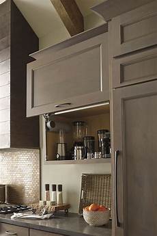 Rale Paint Lift Doors